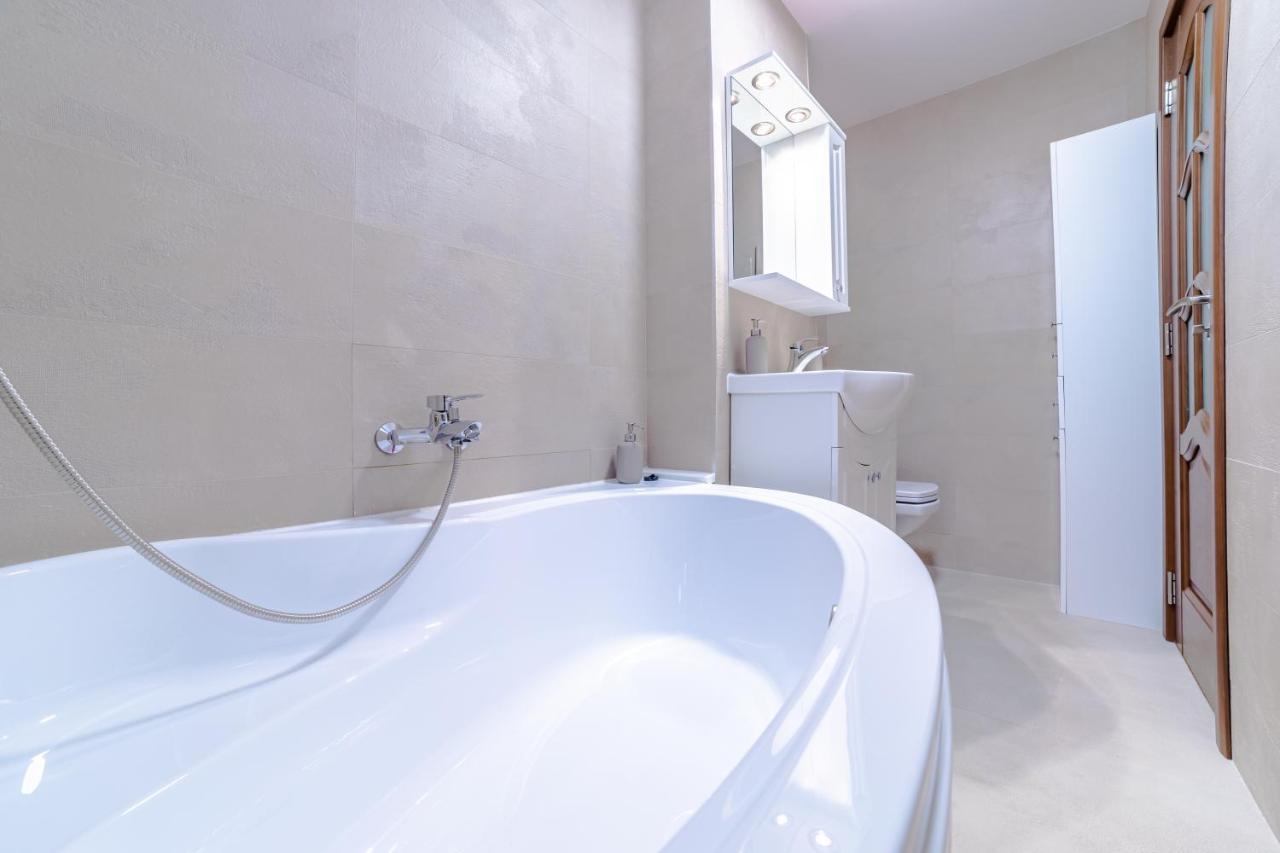 Apartament Garii ブラショフ エクステリア 写真