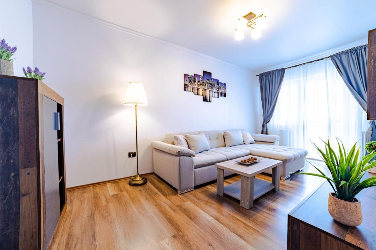 Apartament Garii ブラショフ エクステリア 写真